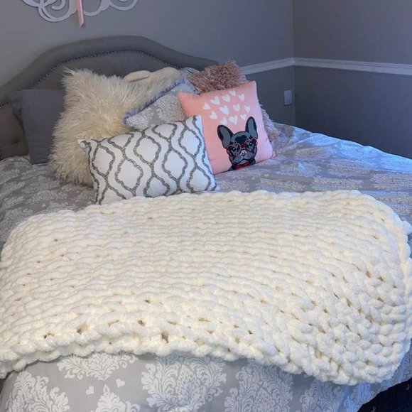 Other - Chunky Knit Blanket